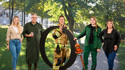 Fünf Mitarbeitende der Stadt Oldenburg. Foto: Stadt Oldenburg Fünf Mitarbeitende der Stadt Oldenburg. Foto: Stadt Oldenburg