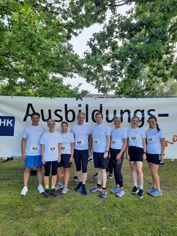 Mitarbeitende beim IHK-Ausbildungslauf. Foto: Stadt Oldenburg